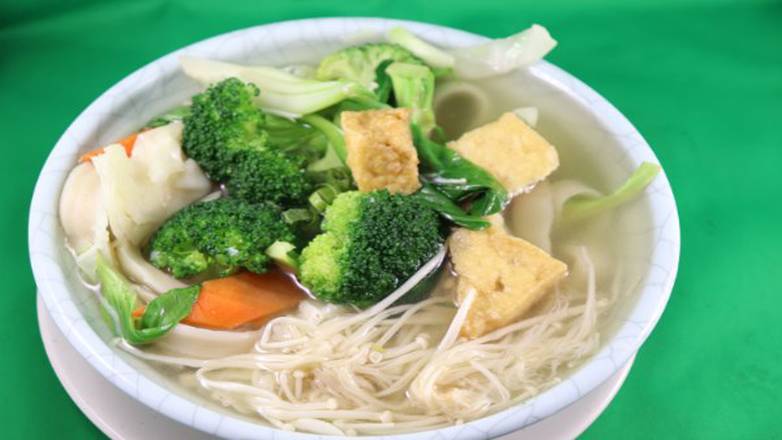 素汤面 Vegetable & Tofu Soup Noodles